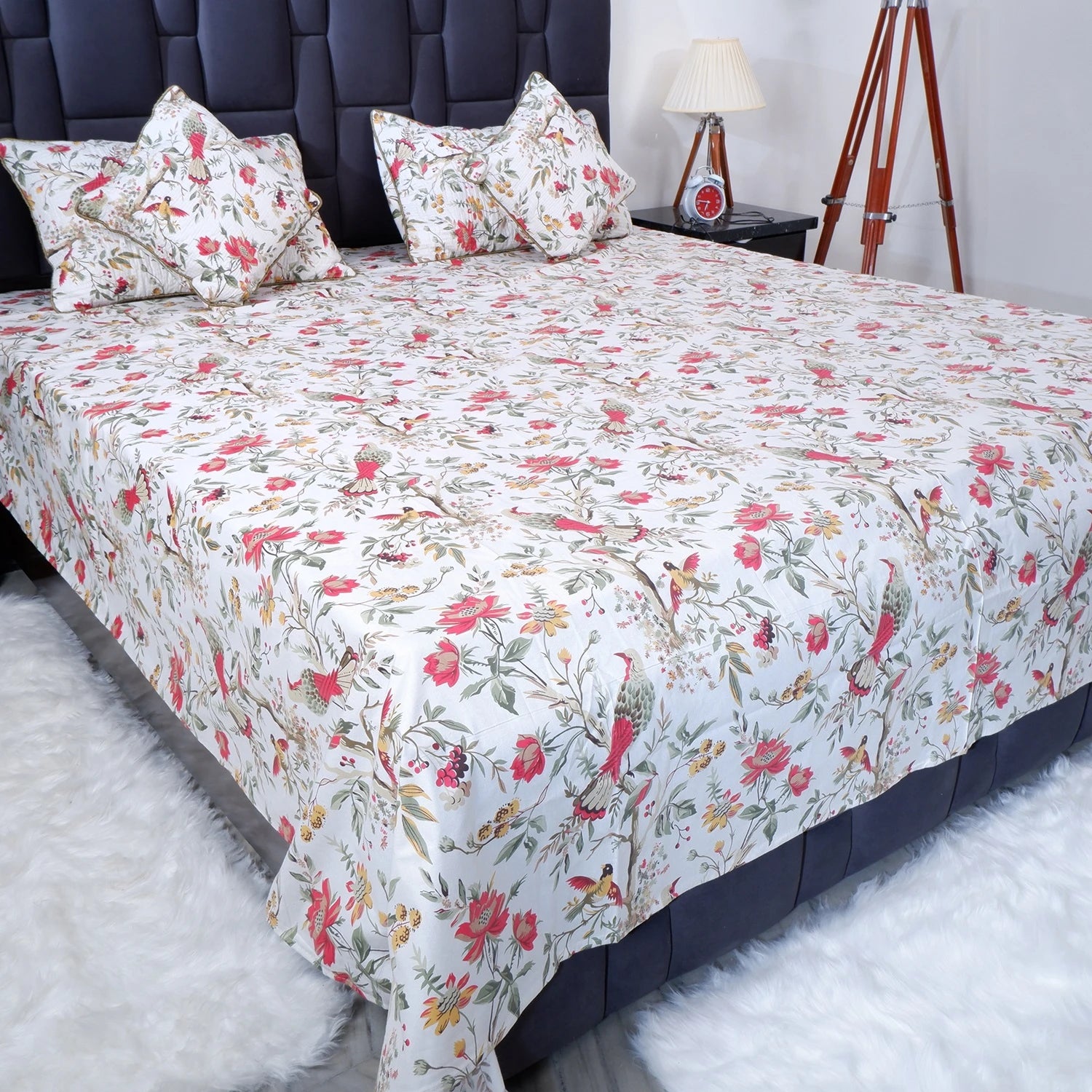 Floral patterned 100% pure cotton bed sheet set by The Jaipuri with matching pillow covers