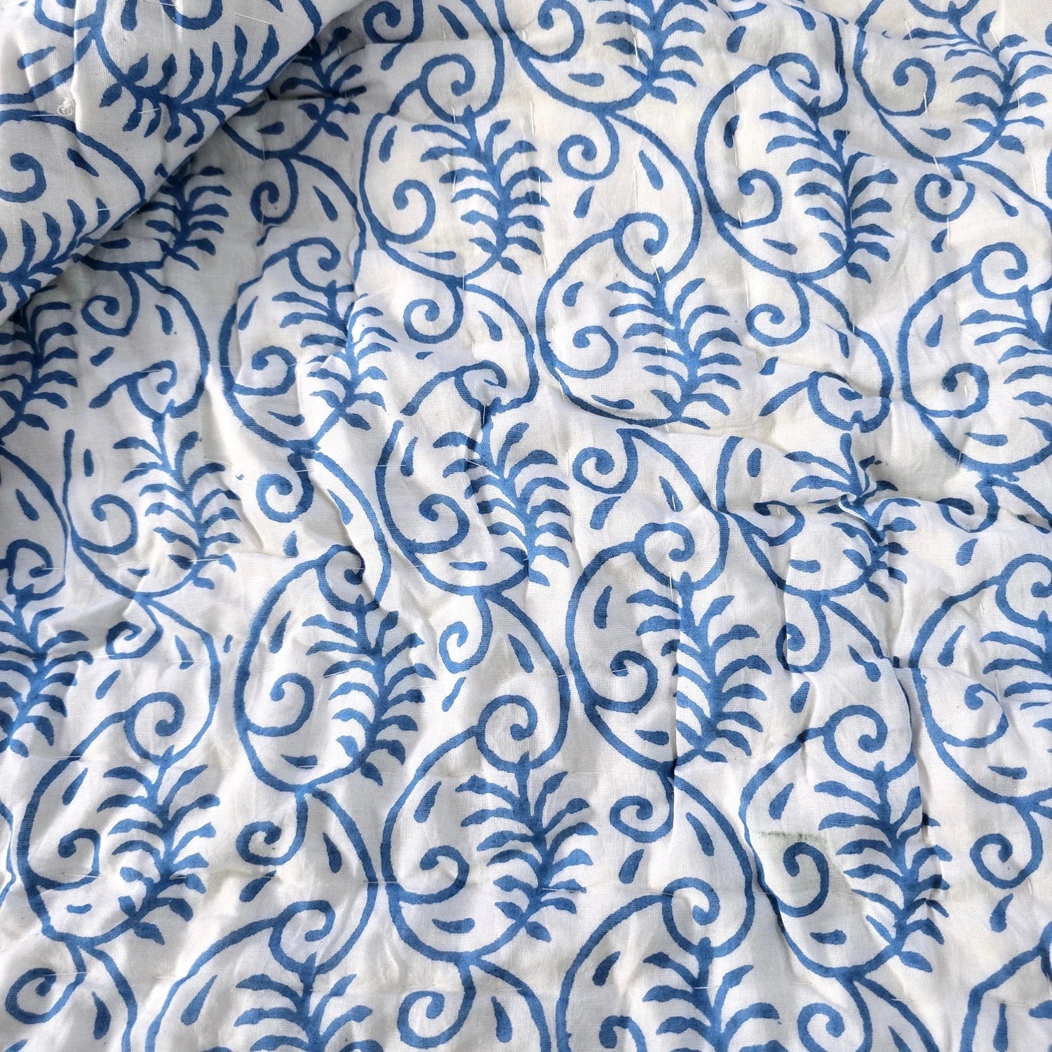 Hand Block Printed Jaipuri Cotton Quilt - Neel Patta Motif (90X108 Inches)