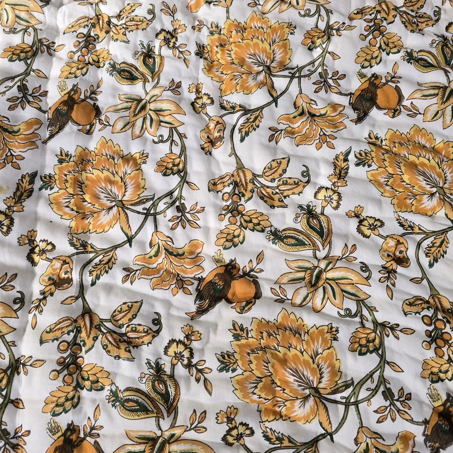 Hand Block Printed Jaipuri Cotton Quilt - Sunehri Gulzar (90X108 Inches)