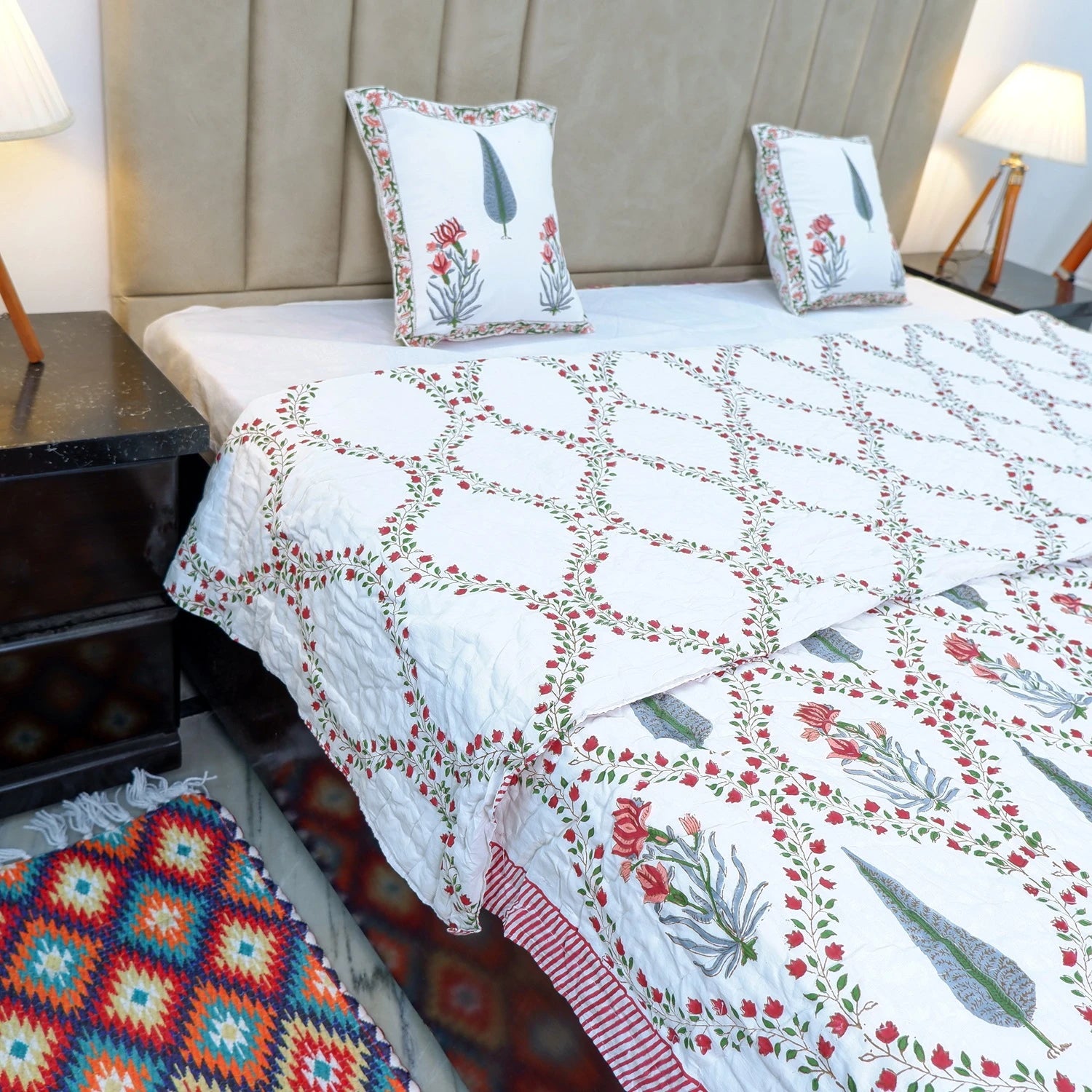 Jaipuri Quilt with Cushion Cover | 100% Pure Cotton | Block Print | Double Bed - Nikita