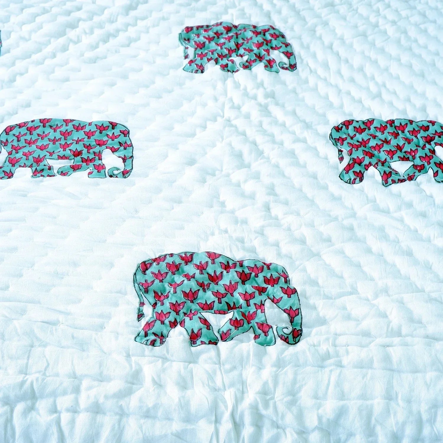 Hand Block Printed  Jaipuri Cotton Quilt - Haathi Jaal Motif (90X108 Inches)