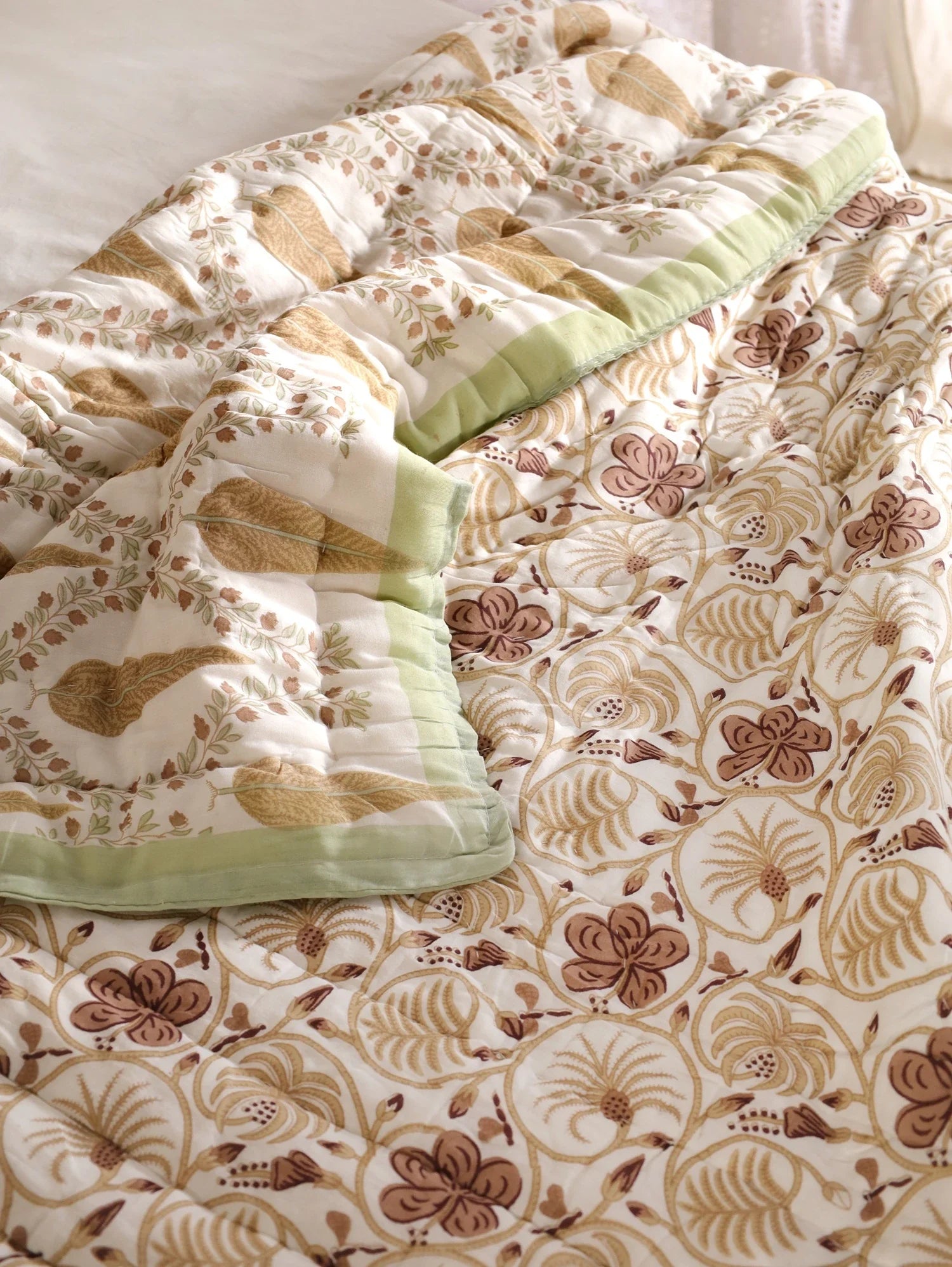All Season Jaipuri Quilt | 100% Pure Cotton | Block Print | Single Bed - Saanvi