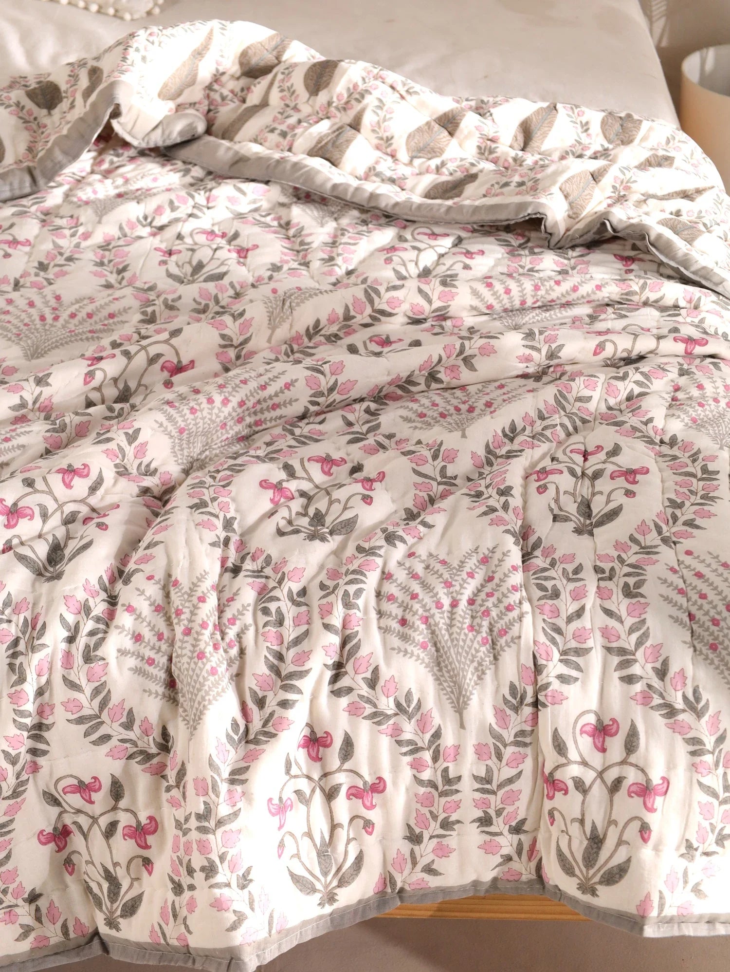 All Season Jaipuri Quilt | 100% Pure Cotton | Block Print | Single Bed - Meera