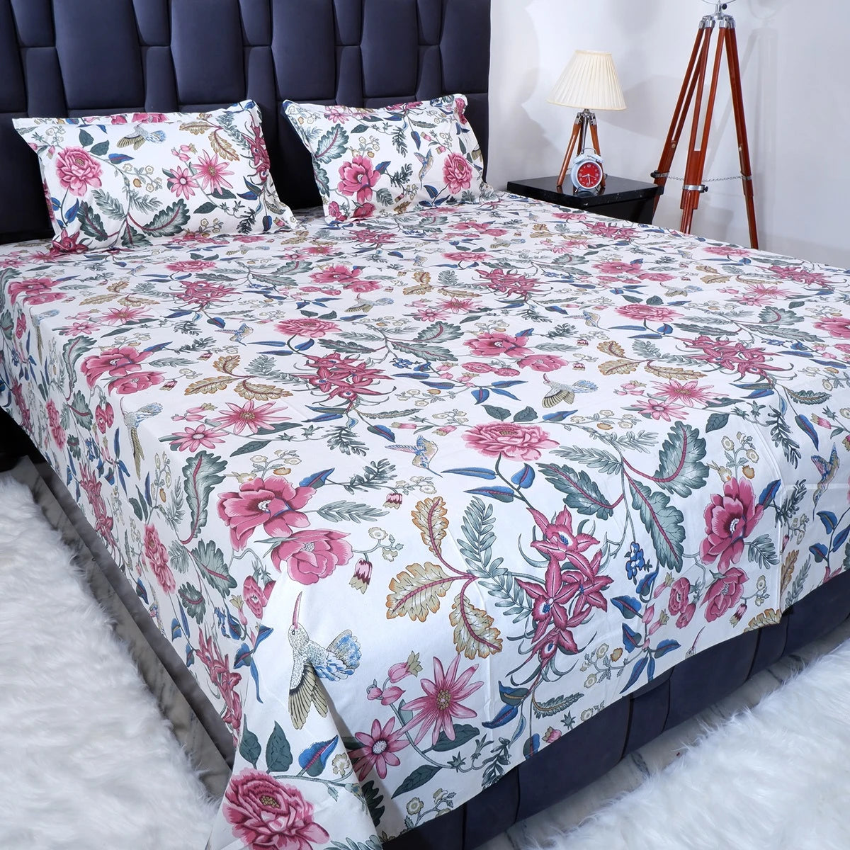 The Jaipuri 100% pure cotton bed sheet with floral design and matching pillow covers