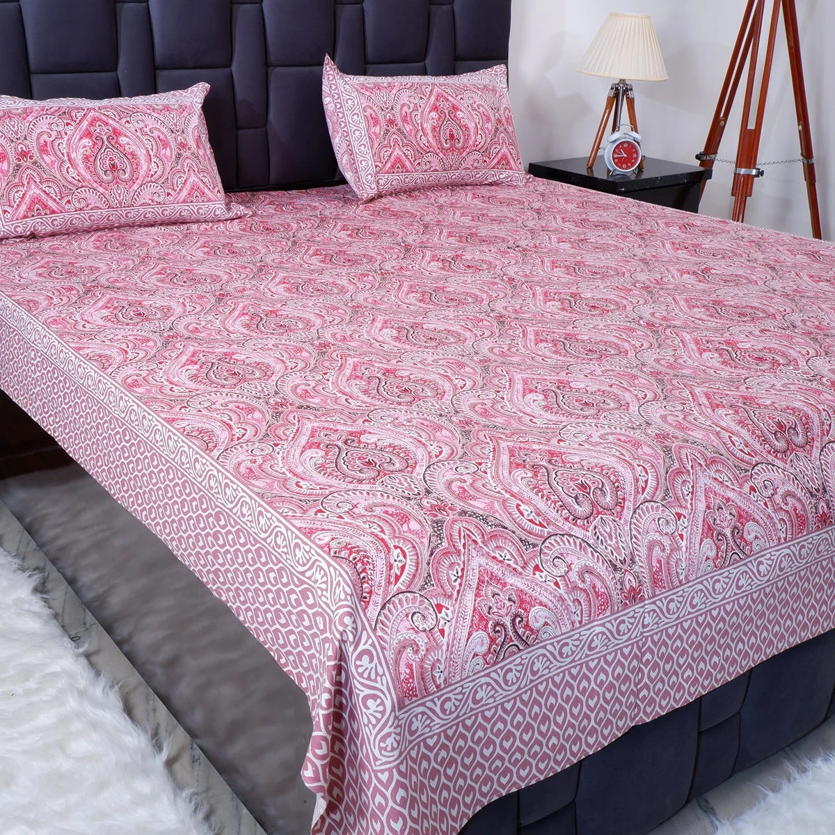 Jaipuri pure cotton bed sheet in pink paisley design with matching pillow covers for comfort