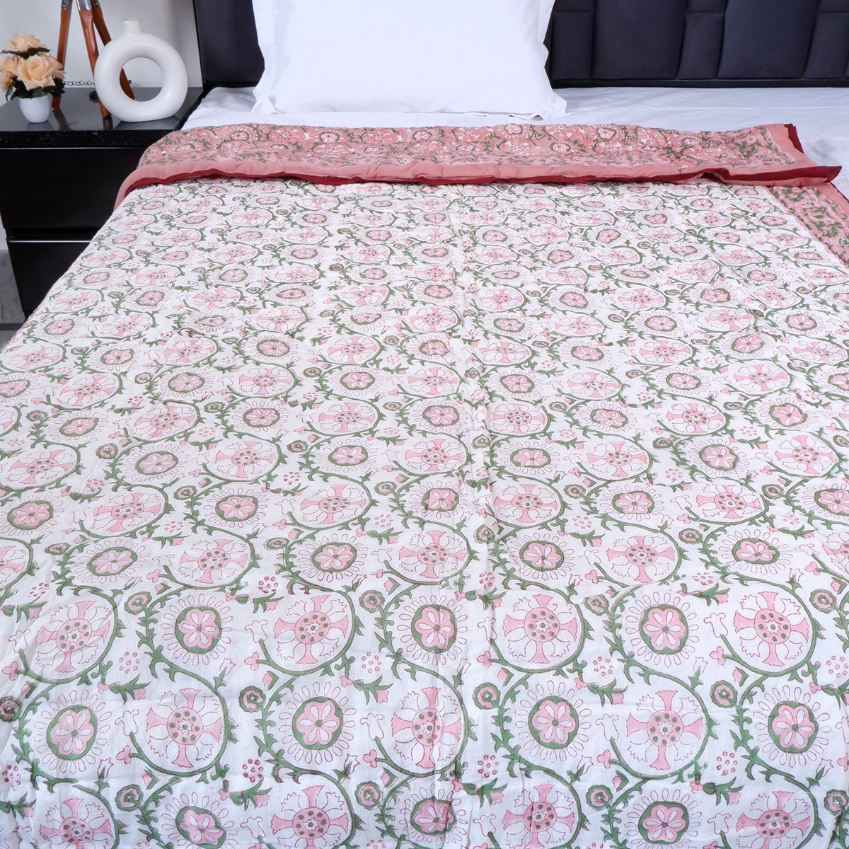Jaipuri pure cotton quilt single bed with a vibrant floral design for cozy bedding.