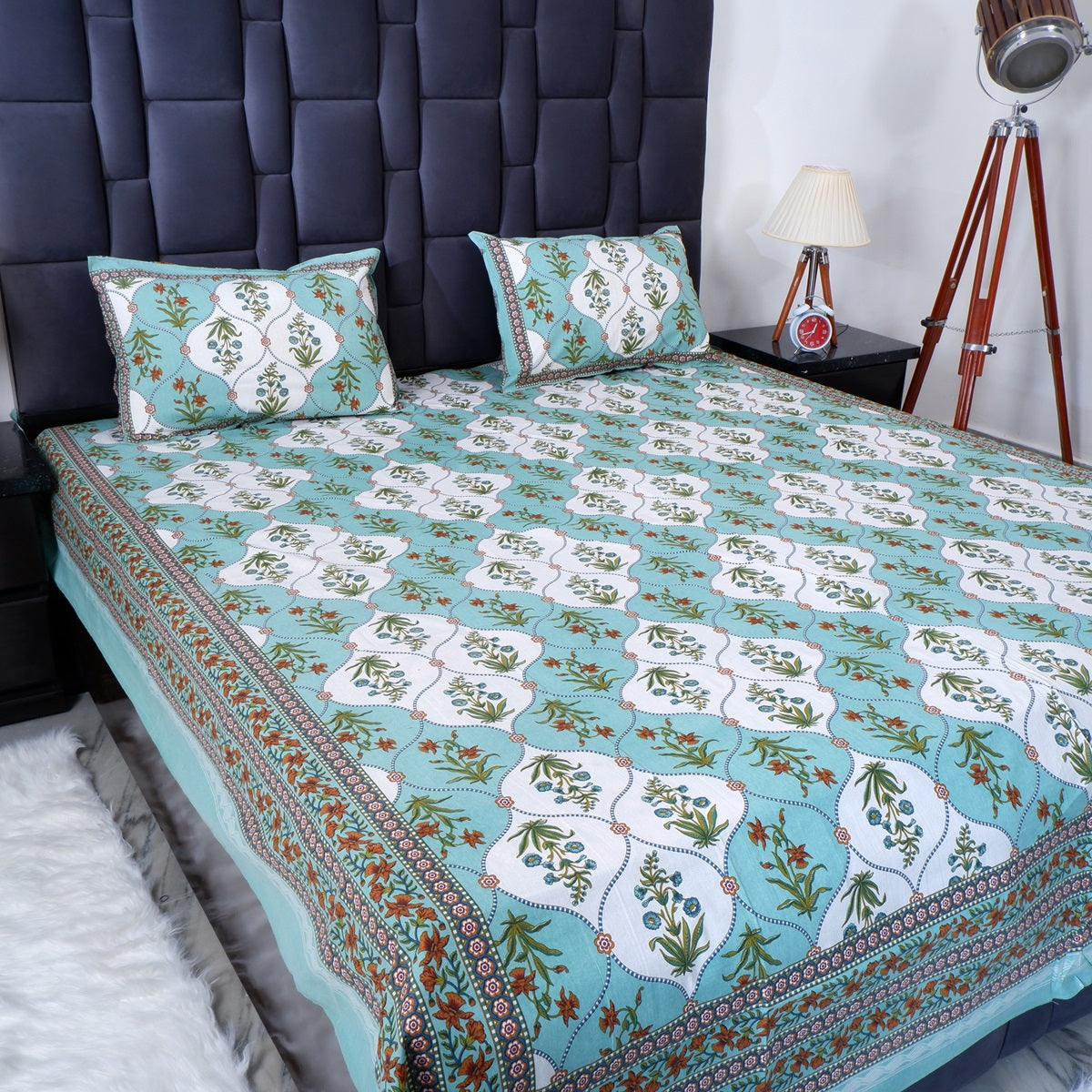 Pure cotton bed sheet Jaipur in blue with floral patterns and matching pillow covers