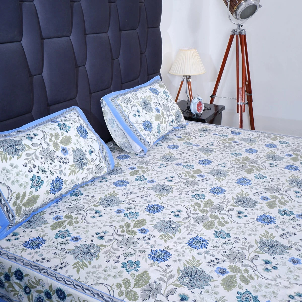 The Jaipuri pure cotton bed sheet set with floral design in soothing blue and green hues